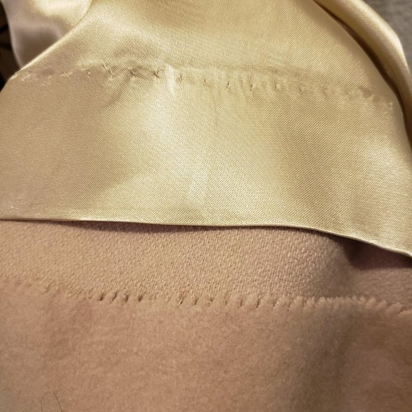 100% Cashmere- Fleurette Brand Coat - Picture 10 of 10